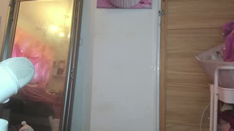 ely ink online show from January 21, 10:19 am