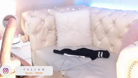 barbiefox_ online show from September 12, 4:18 pm