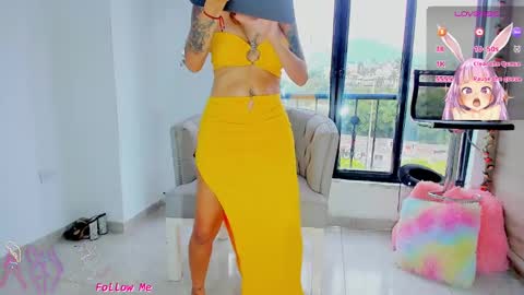 Snapshot of barbiefoxx chatting on December 12, 7:04 pm Barbiefoxx online show from December 12, 7:04 pm