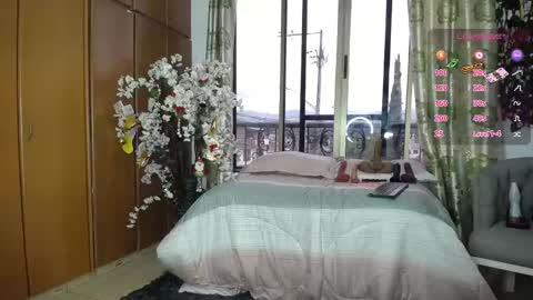 Snapshot of barbiefoxx chatting on November 25, 7:36 pm Barbiefoxx online show from November 25, 7:36 pm