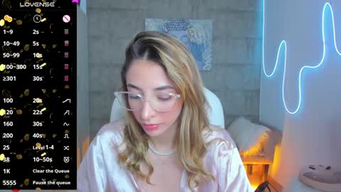 Barbie Scot online show from January 10, 9:20 pm