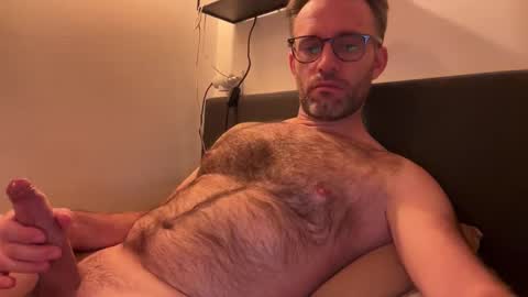 Snapshot of bartyboy11 chatting on November 20, 11:37 pm Bartyboy online show from November 20, 11:37 pm