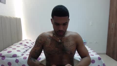 Snapshot of bat_777 chatting on October 1, 4:02 pm Aron online show from October 1, 4:02 pm