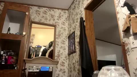 Snapshot of battlewolfxx chatting on January 5, 6:46 am battlewolfxx online show from January 5, 6:46 am