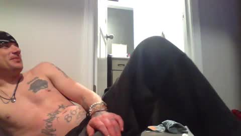 Snapshot of battlewolfxx chatting on February 22, 5:34 am battlewolfxx online show from February 22, 5:34 am