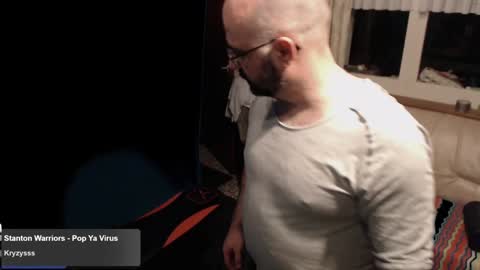 bazzz_8 online show from December 25, 6:09 pm