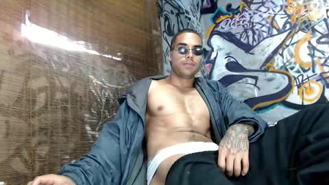 Justin online show from March 8, 2:51 pm