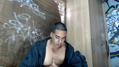 Justin online show from October 29, 8:43 pm