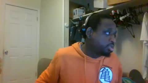 rocker n queen online show from December 1, 7:36 pm