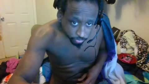 rocker n queen online show from December 16, 6:05 pm