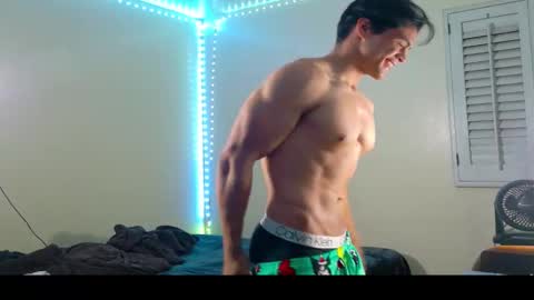 unknown online show from November 24, 4:56 am