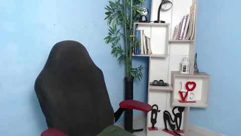 Charlote online show from January 16, 11:58 am