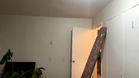 Snapshot of bby_julesss chatting on January 1, 9:07 am bby_julesss online show from January 1, 9:07 am