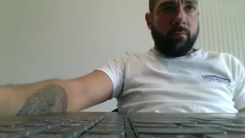 Snapshot of bdemwi2588 chatting on December 14, 11:15 am bdemwi2588 online show from December 14, 11:15 am