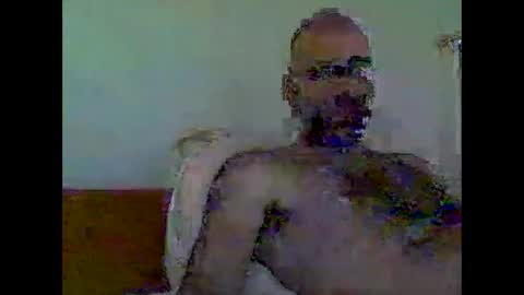 bear14250949 online show from October 20, 5:24 pm