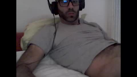 bear14250949 online show from November 15, 2:13 pm