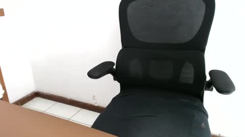 Beard Guy online show from March 7, 5:06 pm