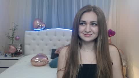 Snapshot of beataangel chatting on February 15, 8:22 am beataangel online show from February 15, 8:22 am