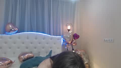 Snapshot of beataangel chatting on February 15, 2:33 pm beataangel online show from February 15, 2:33 pm