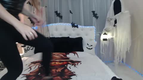 Snapshot of beataangel chatting on October 30, 7:54 am beataangel online show from October 30, 7:54 am