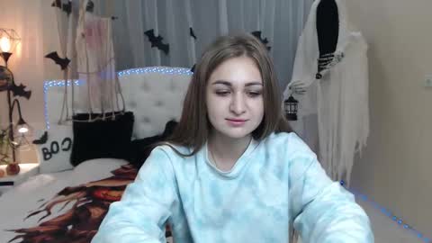 Snapshot of beataangel chatting on November 6, 8:15 am beataangel online show from November 6, 8:15 am