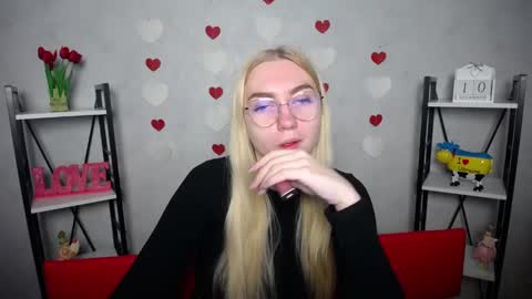 BeatriceFlyy online show from December 11, 6:14 am