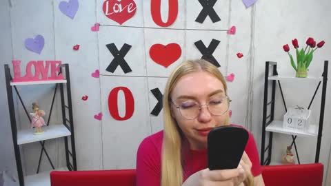 BeatriceFlyy online show from February 2, 11:08 am