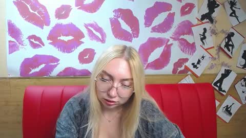 BeatriceFlyy online show from September 18, 2:08 pm