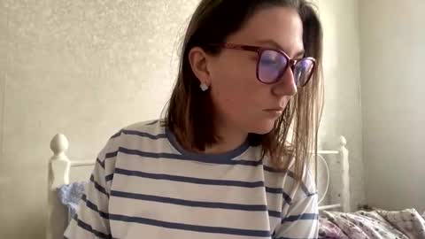 BeatriceTender online show from October 26, 8:53 am