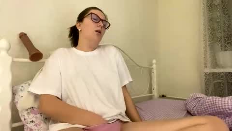 BeatriceTender online show from November 22, 7:57 pm