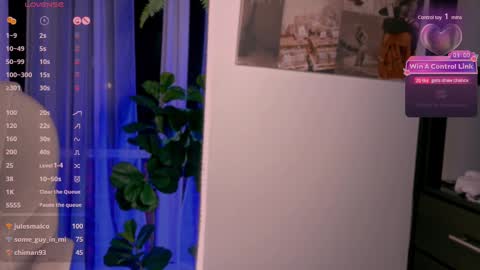 Snapshot of beautifulchleo chatting on February 28, 5:26 am Chleo online show from February 28, 5:26 am