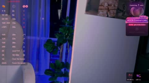 Snapshot of beautifulchleo chatting on March 5, 5:29 am Chleo online show from March 5, 5:29 am