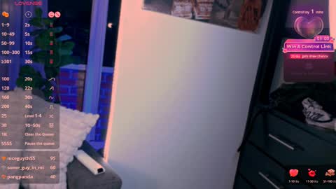 Snapshot of beautifulchleo chatting on March 11, 5:27 am Chleo online show from March 11, 5:27 am