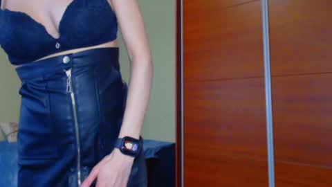 Snapshot of beauty_fruity chatting on February 24, 9:21 am Maria online show from February 24, 9:21 am