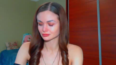 Snapshot of beauty_fruity chatting on March 4, 10:13 am Maria online show from March 4, 10:13 am