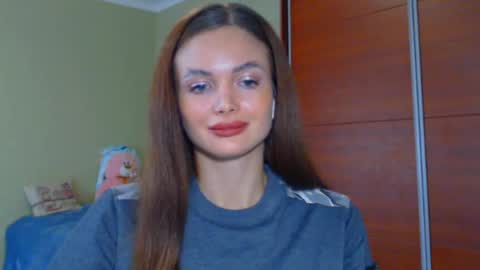 Snapshot of beauty_fruity chatting on March 9, 11:58 am Maria online show from March 9, 11:58 am