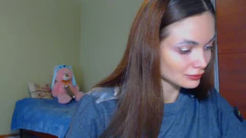 Snapshot of beauty_fruity chatting on March 11, 9:24 am Maria online show from March 11, 9:24 am