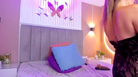 Chantall online show from January 23, 2:02 am