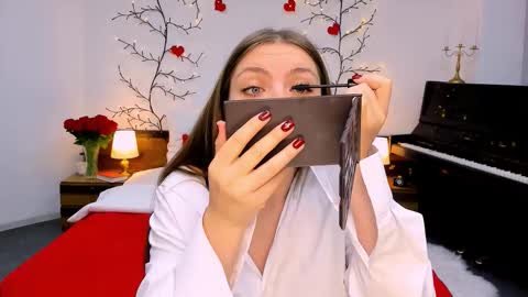 Gloria online show from October 17, 1:14 pm