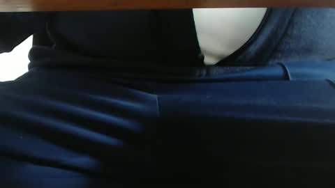 Snapshot of bebbi78022 chatting on October 3, 8:33 am bebbi78022 online show from October 3, 8:33 am