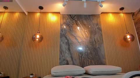 beca online show from December 1, 11:59 am