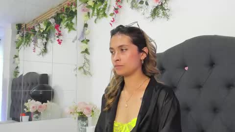 beccamilanni online show from February 27, 3:48 pm