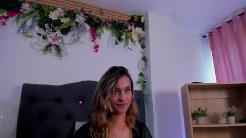 beccamilanni online show from February 28, 7:46 pm