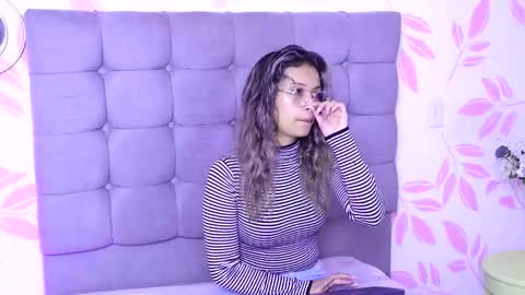 beccamilanni online show from November 15, 12:34 pm