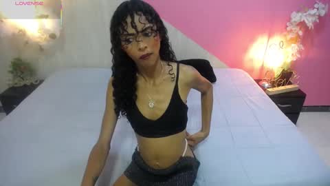 becky_lynch_102 online show from November 17, 5:19 pm