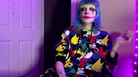 Beckytheclown online show from December 9, 8:33 am