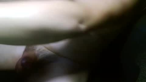 Snapshot of beefbeef24 chatting on March 3, 1:31 pm beefbeef24 online show from March 3, 1:31 pm