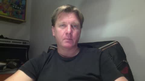 Snapshot of beefeater_7 chatting on November 18, 9:08 pm beefeater_7 online show from November 18, 9:08 pm