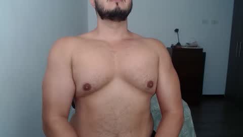 Snapshot of beefypecs_10 chatting on October 30, 5:02 pm Criss2fer online show from October 30, 5:02 pm