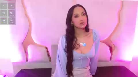 BELLA online show from September 24, 3:26 pm